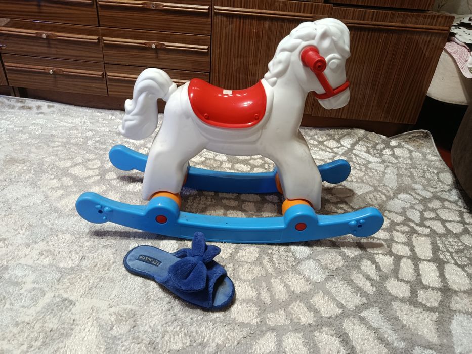 Продам Коник-качалку