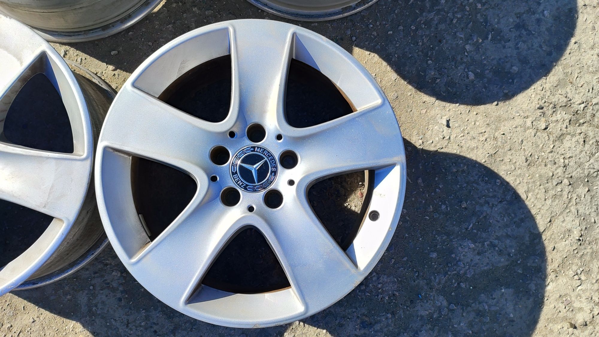FELGI 17 MERCEDES   7,5X17 ET52,5 komplet