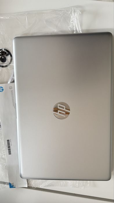 Laptop HP 15 i5 1TB