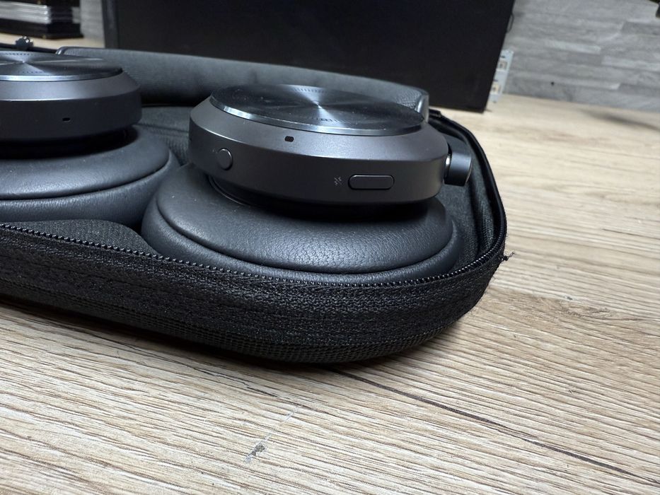 Навушники Bang & Olufsen Beoplay HX