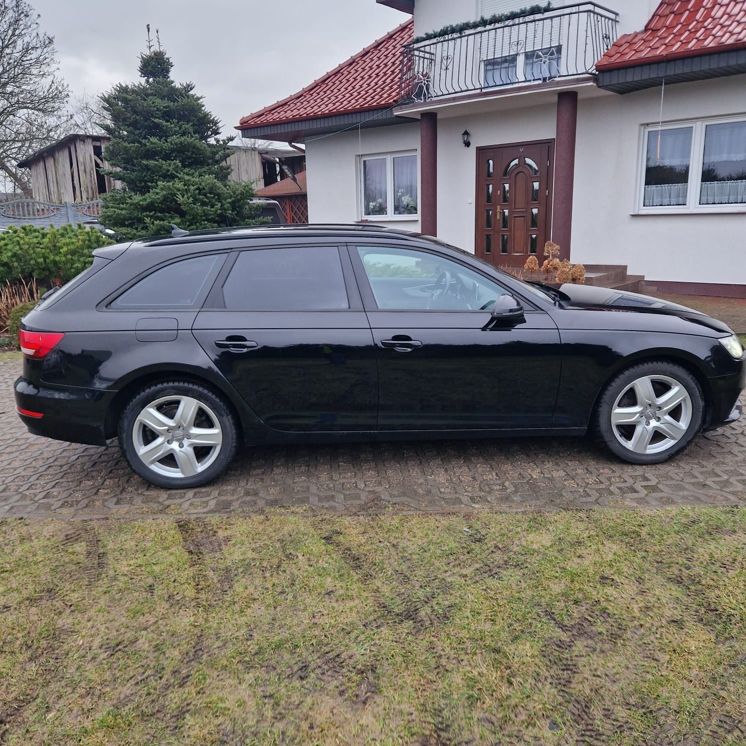 Audi A4 B9 2016r