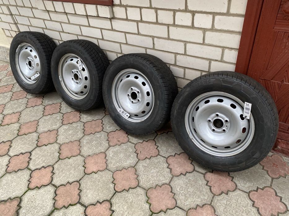 Диски рено трафик 5/114/3 R16 резина континенталь 215/65/16C