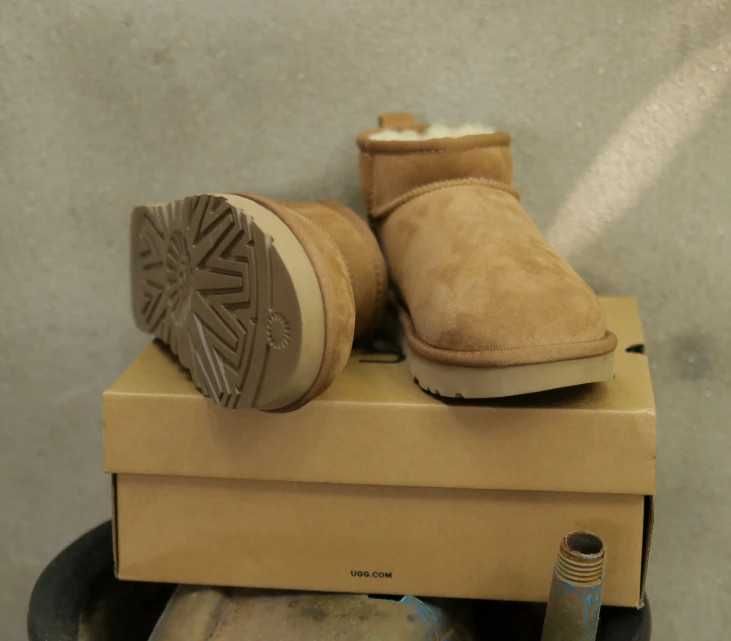 UGG Classic Uira Mini Bootchestnut 38