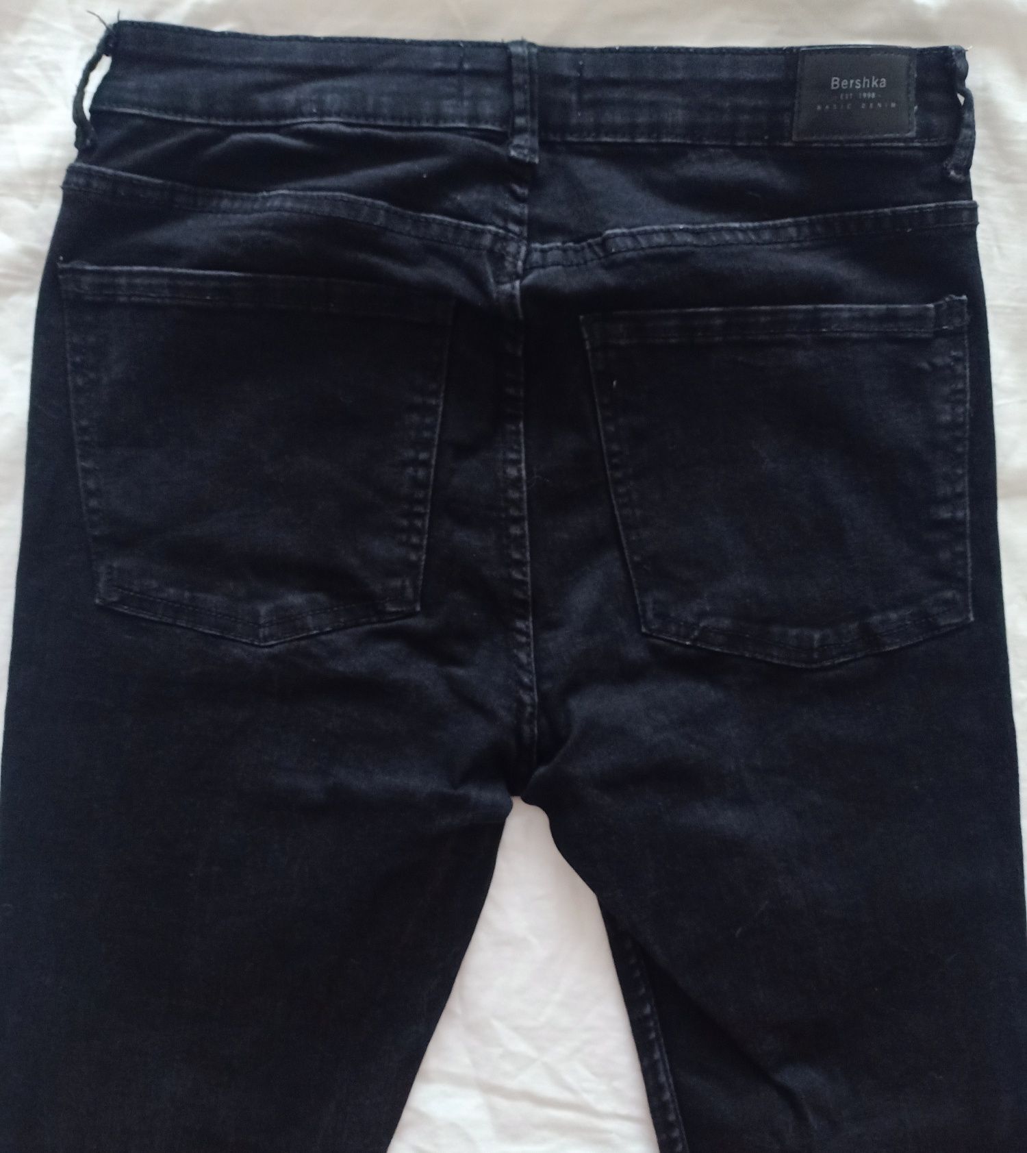 Jeans Skinny high rise pretas Bershka