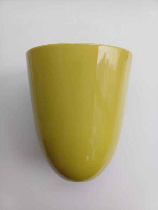Vaso/Cache-pot alto de cor amarelo esverdeado