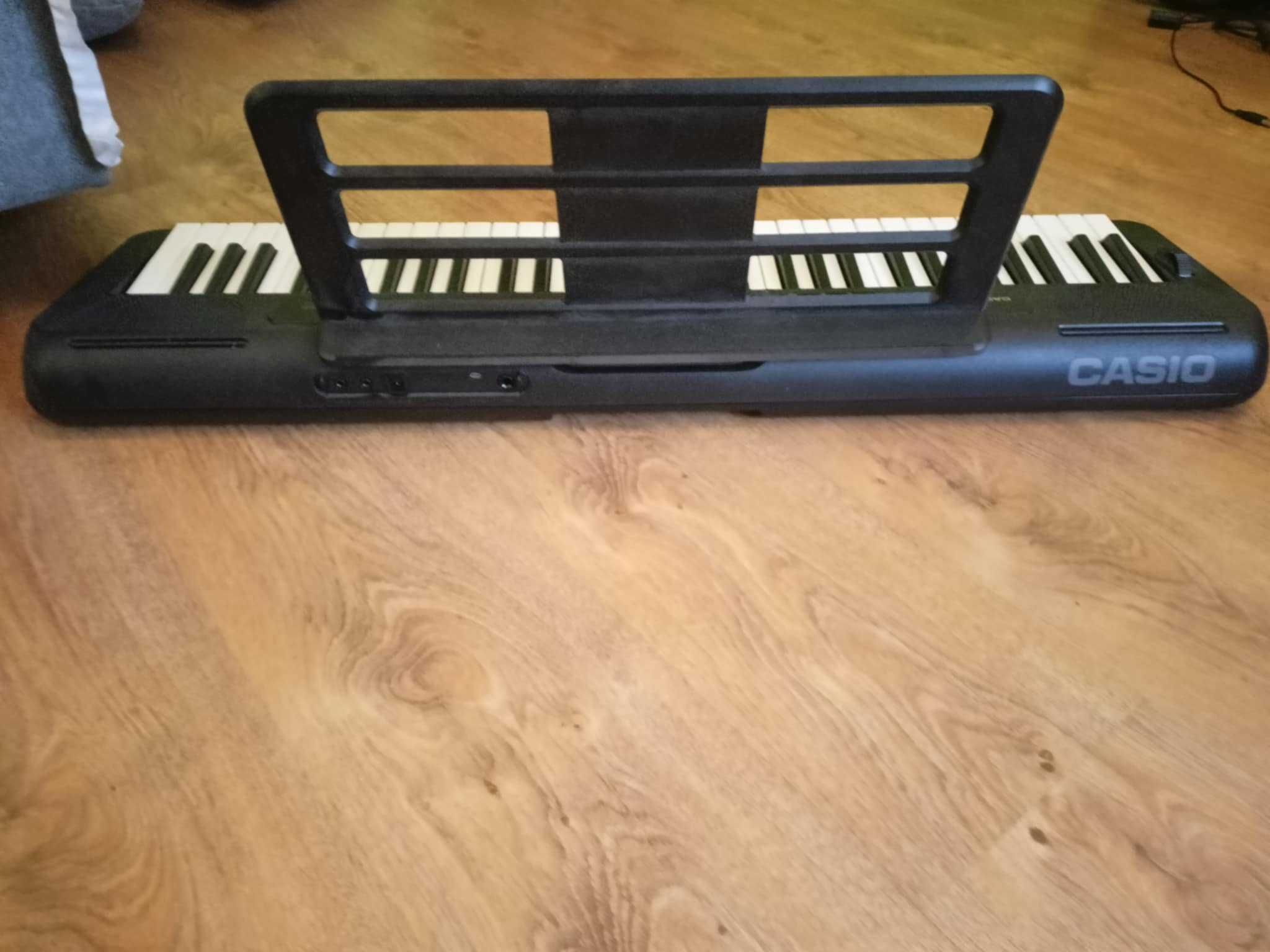 Keyboard Casio CT-S 300 - stan jak nowy