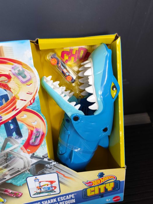 Hot wheels city miejski port atak rekina