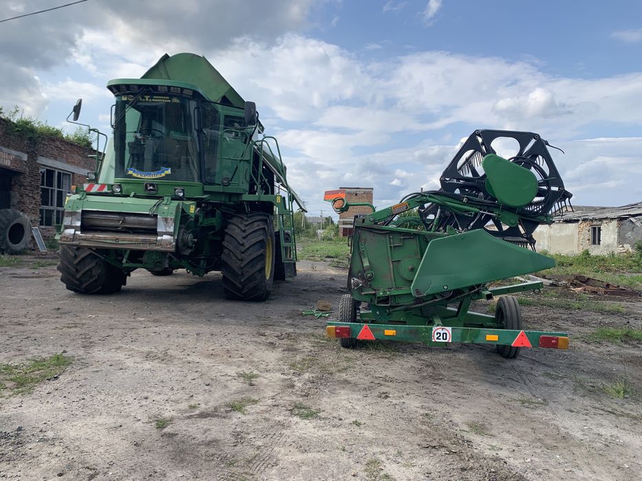 John Deere CTS повний привід
