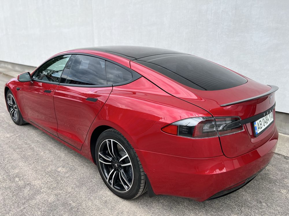 Tesla Model S 2020