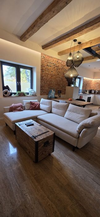 Narożnik z funkcją spania i pojemnikiem na pościel. 270/170