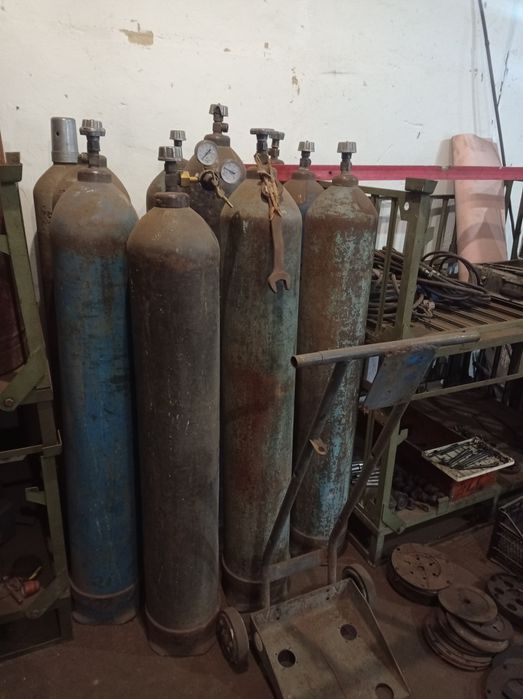 Продам балони углекислотні  кисллородні