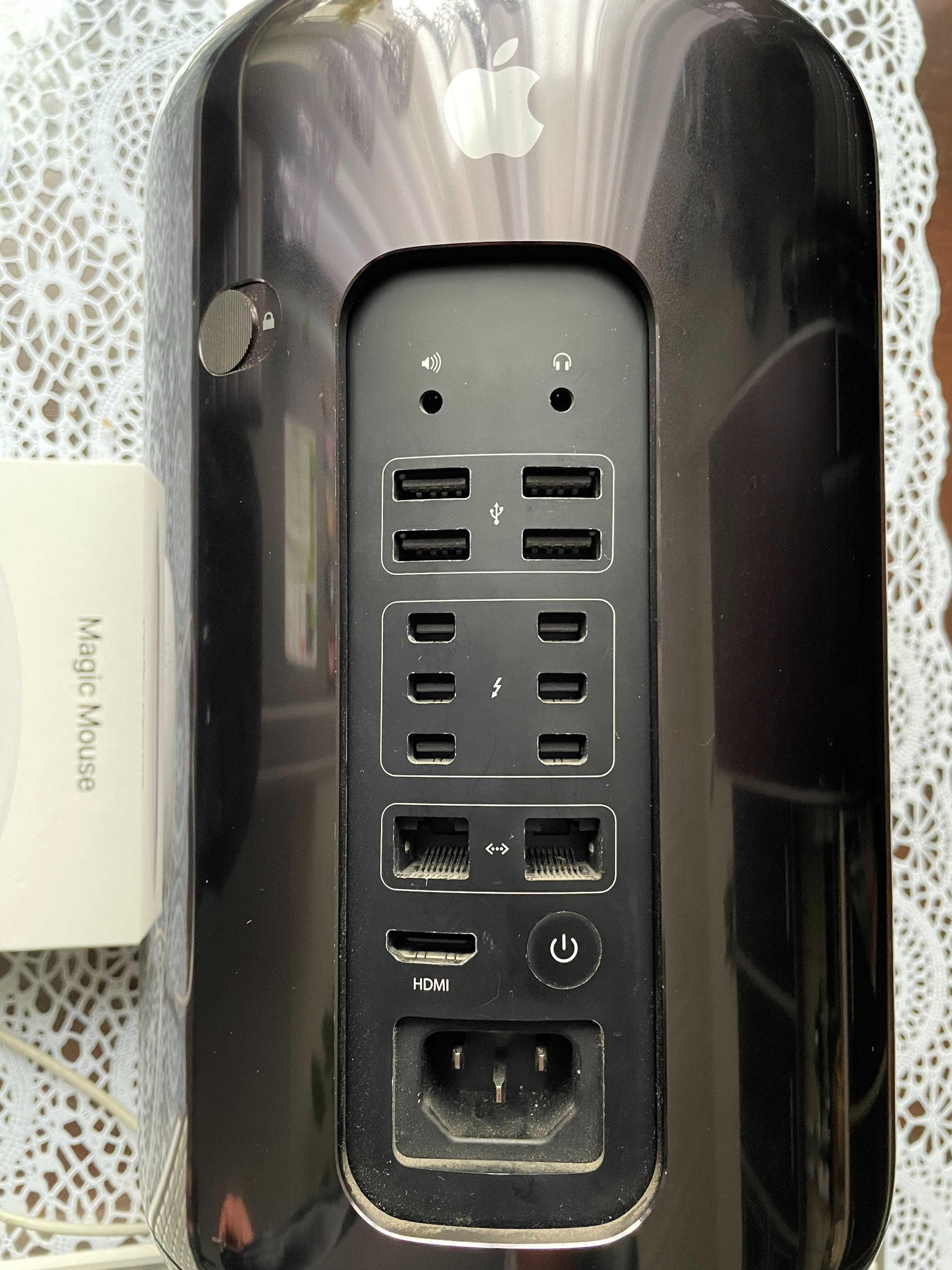 Mac Pro 6.1, 64GB RAM, 256GB SSD, magic mouse, klawiatura