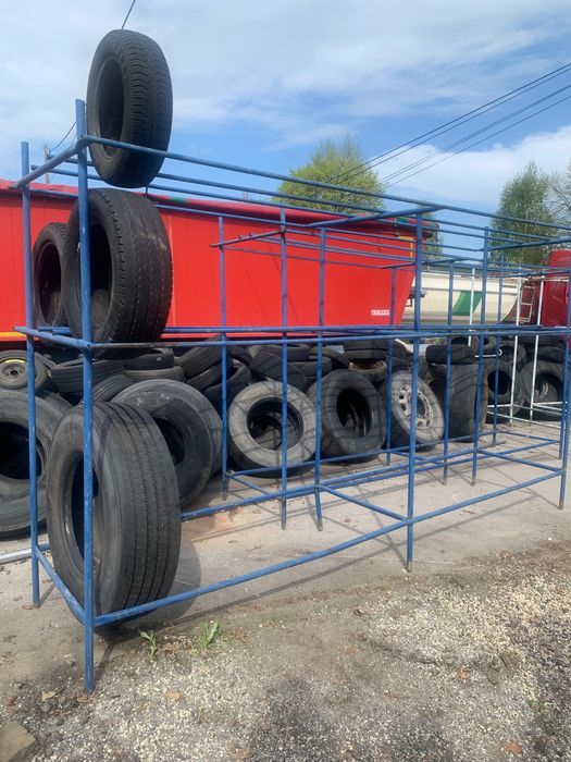 Stojak na opony różne