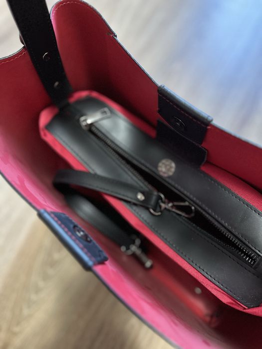 НОВА Стильна чорна сумка шкіра розмір А4 велика матова