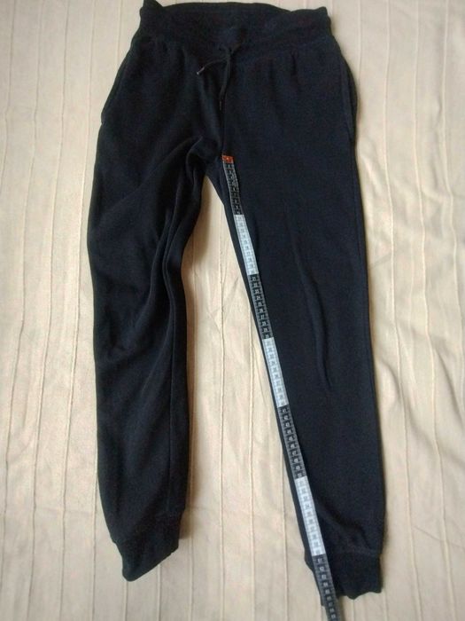 Chapter Young rozm 146/ 152 spodnie chłopięce dresowe dresy