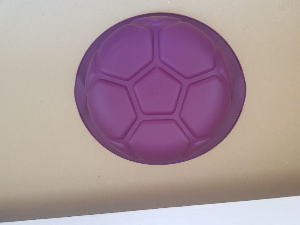 Tupperware: " piłka " forma na ciasto, silikon
