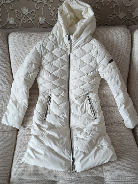 Куртка пухова жіноча