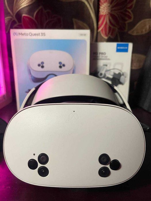 Окуляри віртуальної реальності Meta Quest 3S 128GB - повний комплект