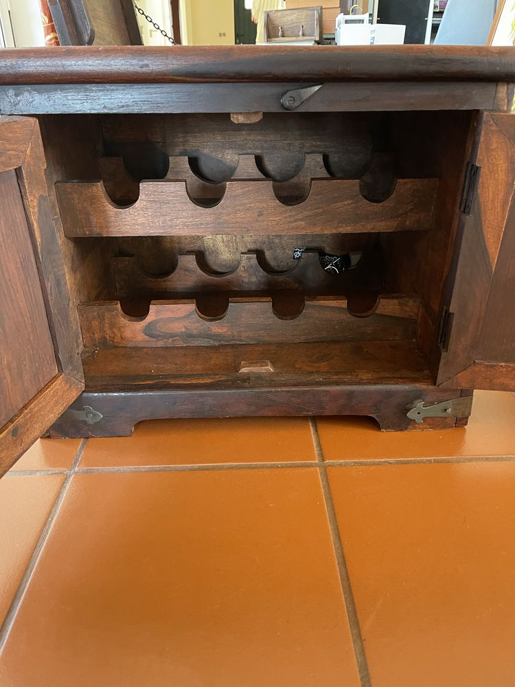 Arca “bar” em madeira