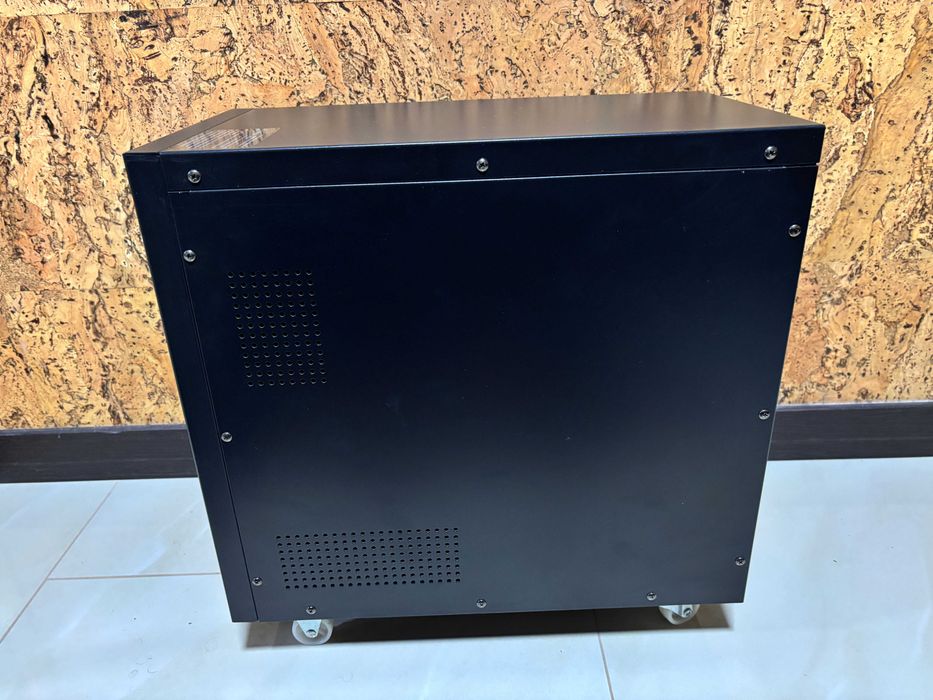 Источник бесперебойного питания Luxeon UPS-5000ZX