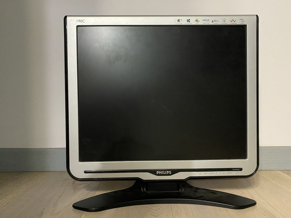 Монітор philips 190c8 19дюймів
