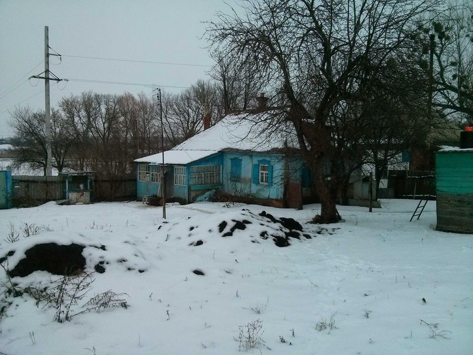 Продам дві зареєстровані ділянки землі