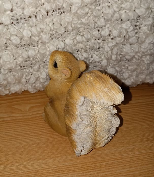 Фігурка "Білочка"