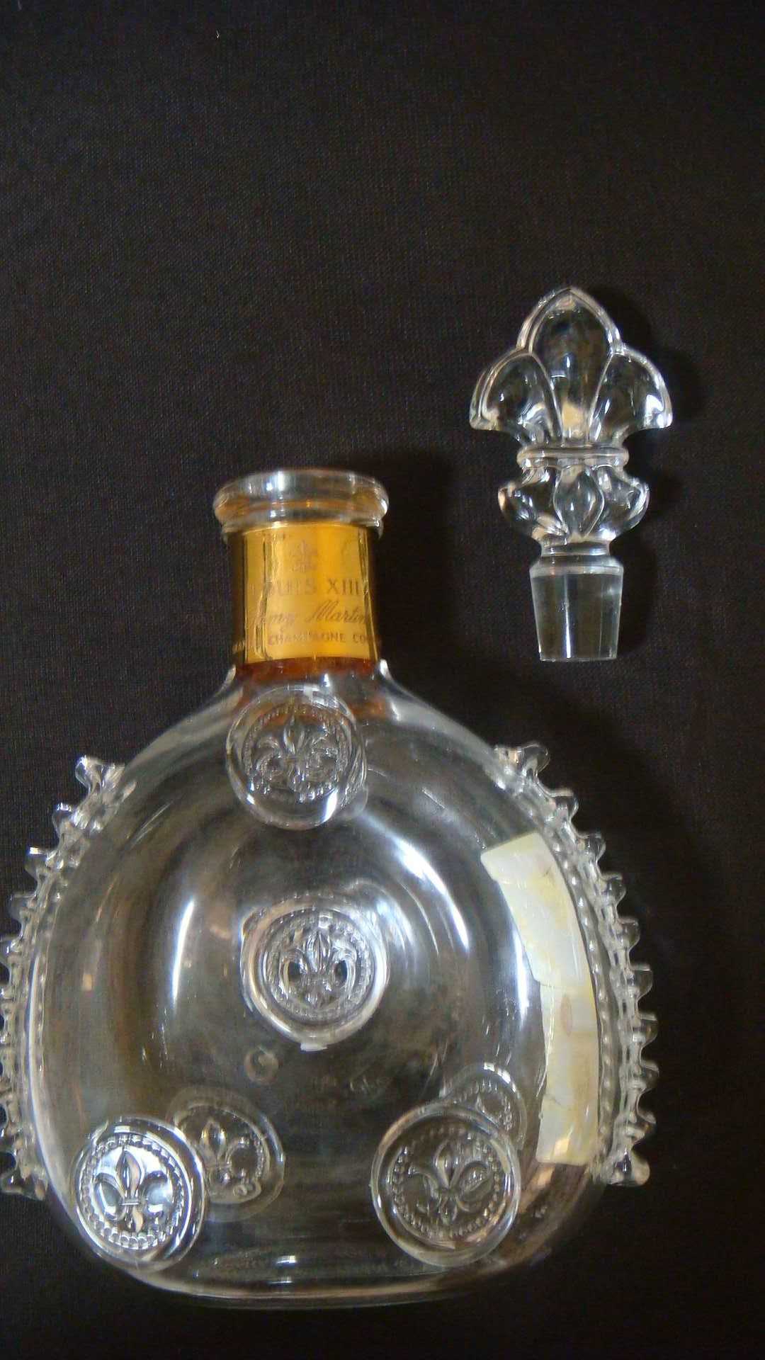 Remy Martin Louis XIII 0.7л бутылка и пробка из хрусталя баккара