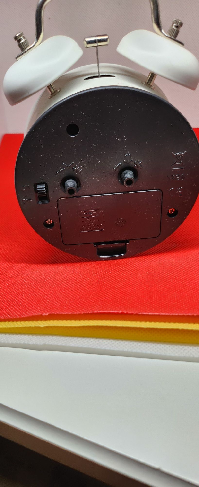 Ikea budzik retro biały