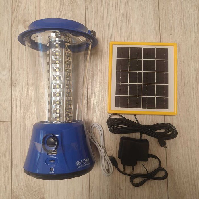 Фонарь кемпинговый на солнечной батарее