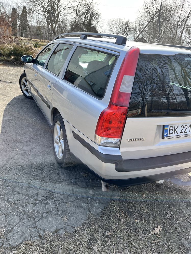 Volvo V70 2.4 бензин