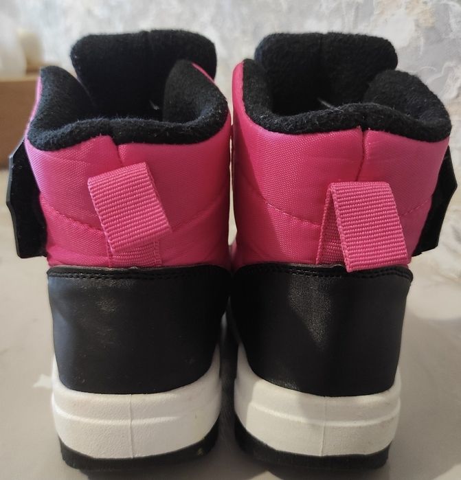 Зимовий комбінезон/зимові чоботи