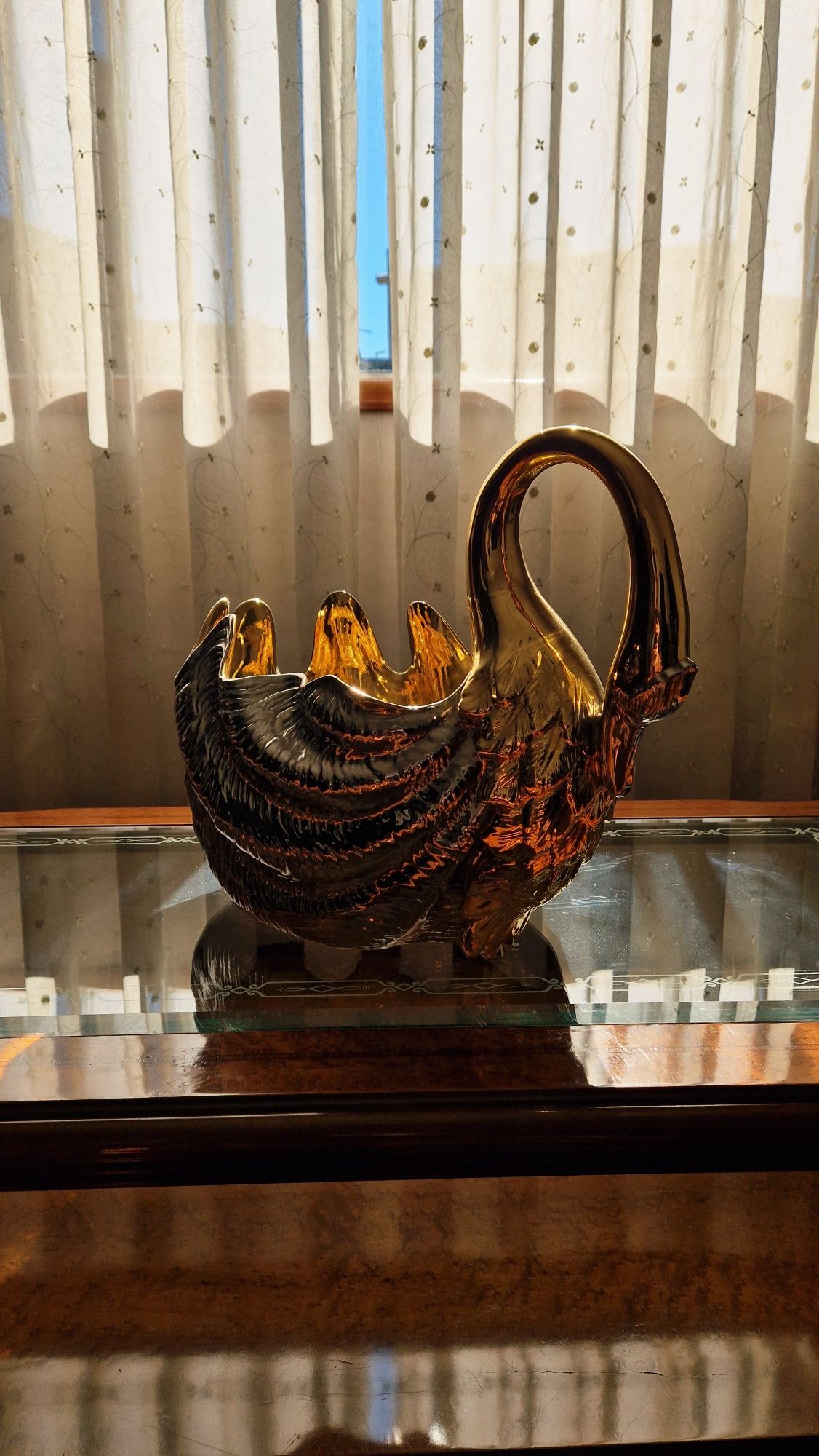 Cisne dourado/prateado
