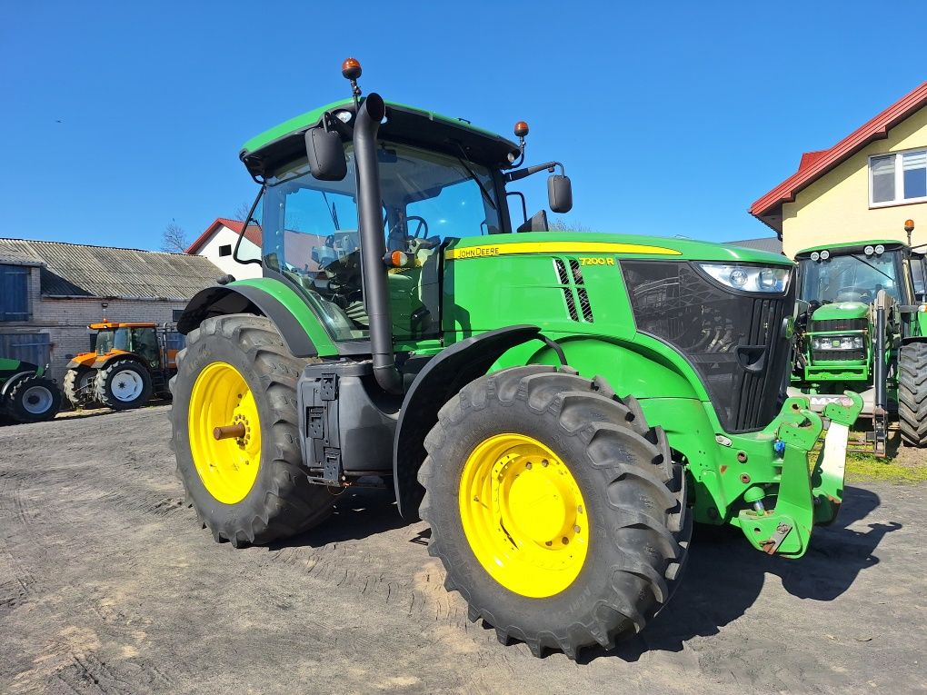 John Deere 7200R  Rok 2013