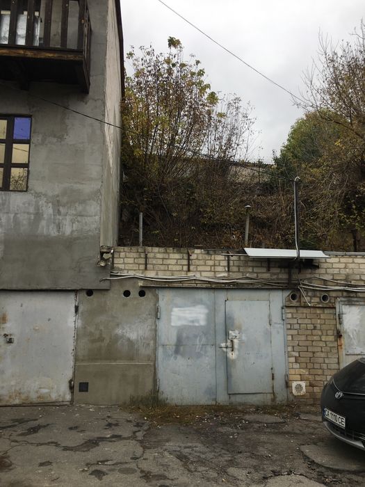 Гараж в районі Центрального ринка