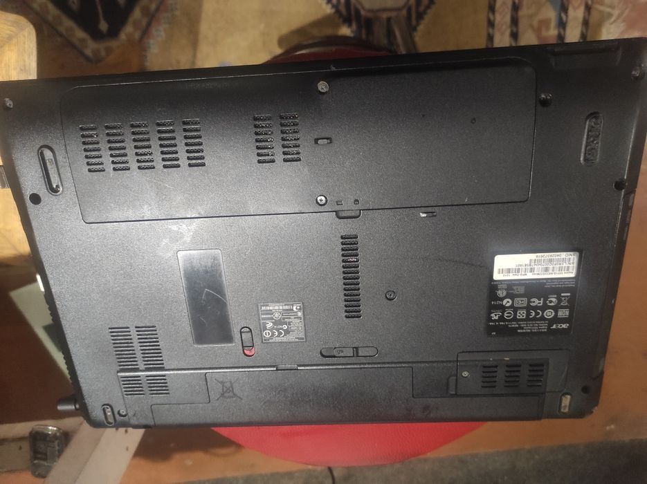 Продам ноутбук Acer 5551