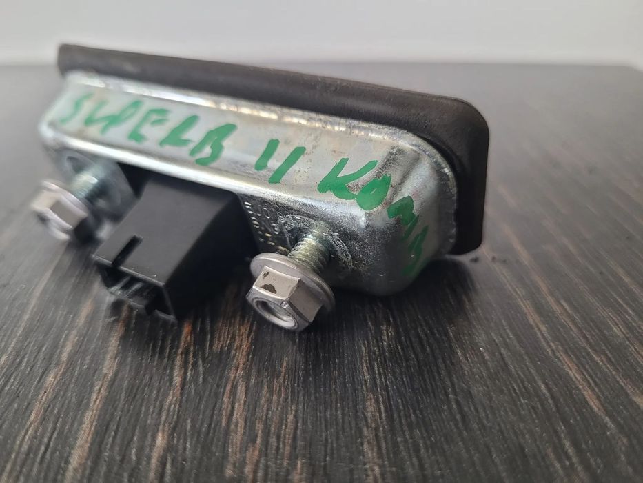 Skoda Superb II Kombi Mikrostyk Klamka Klapy 5J0827229