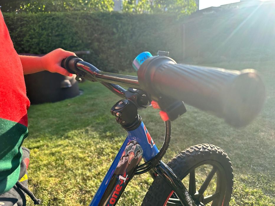 Racerone R1 Go 16" Niebieski rower biegowy elektryczny