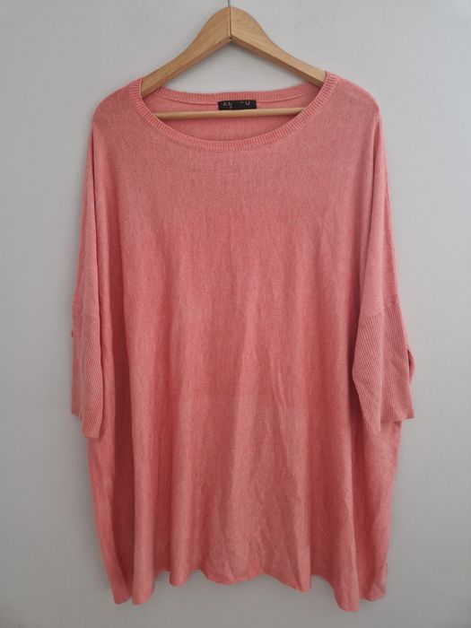Fajny sweterek  w Super Stanie  Oversize