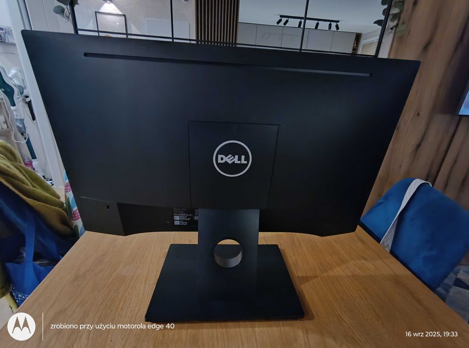 Monitor Dell E2216H  21,5* do domu i biura.