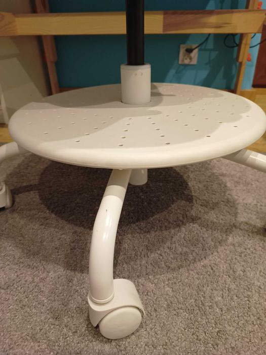 Krzesło  obrotowe  do biurka dziecięce ikea