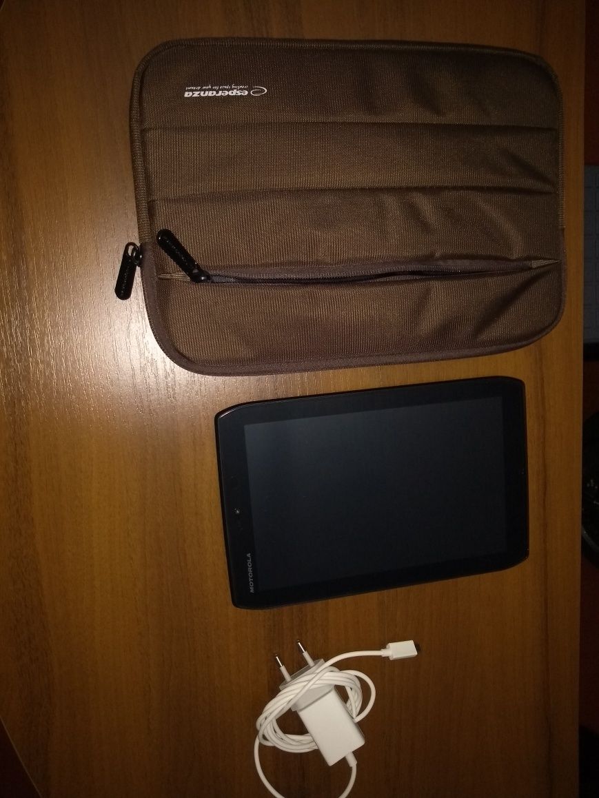 Планшет Motorola Droid MZ 60-916 7", б/у