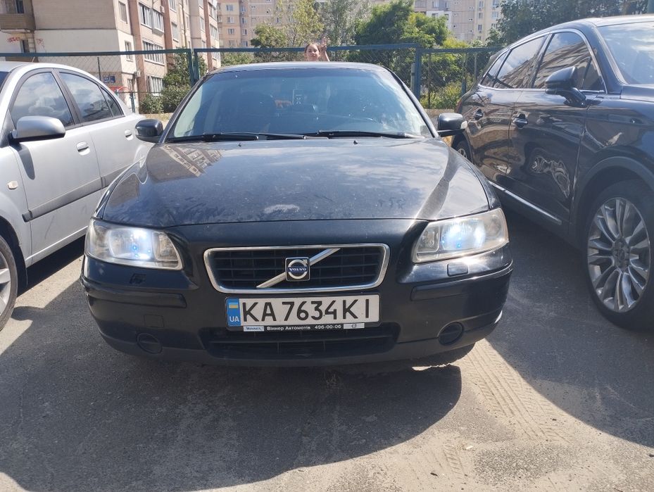 Автомобіль Volvo