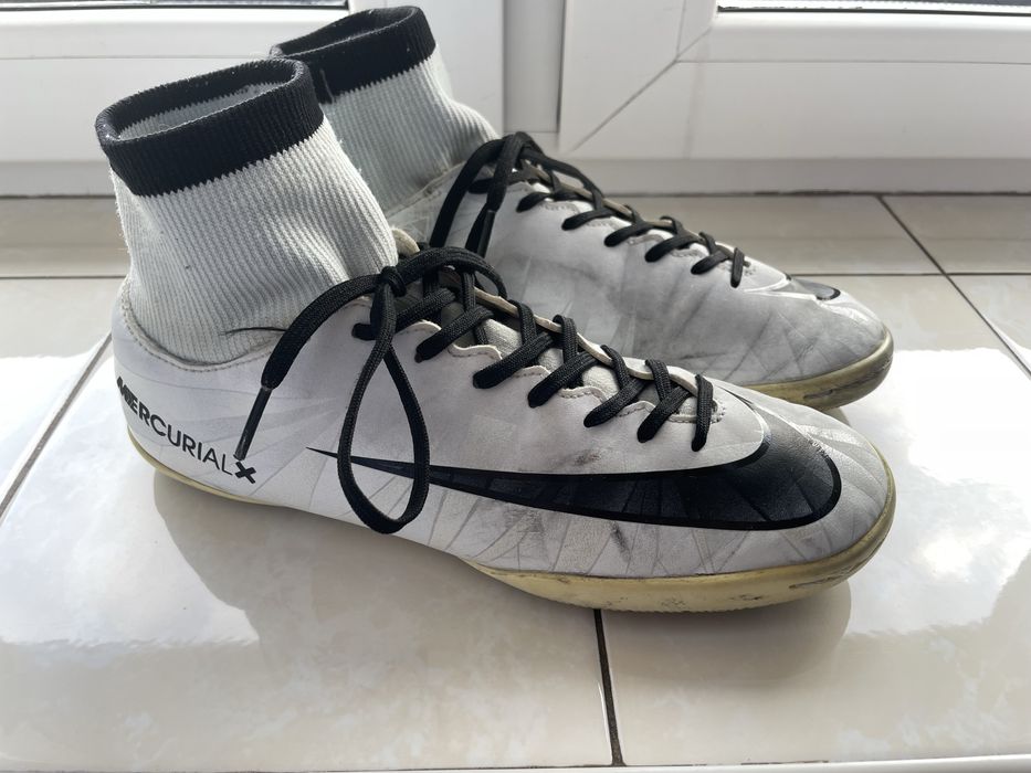 Buty piłkarskie Nike