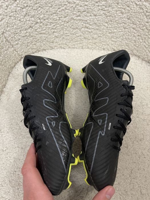 Бутси футзалки сороконожки кросівки Nike Mercurial 41.5р