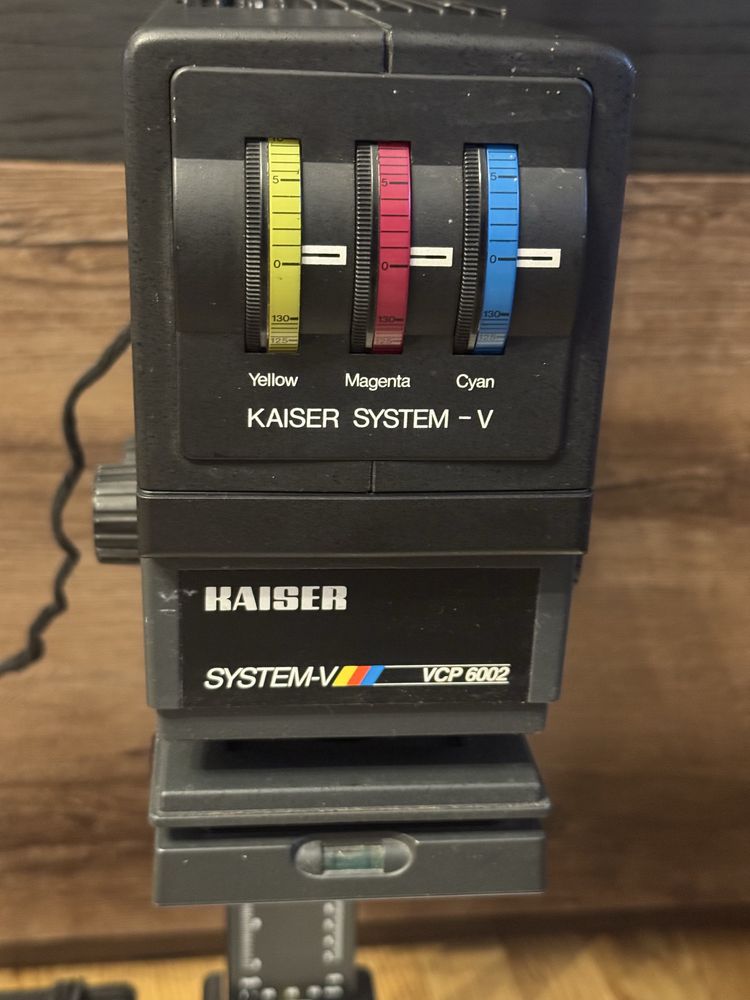 Powiększalnik Kaiser Systen V VCP6002 BW kolor 6x6  35mm z obiektywem