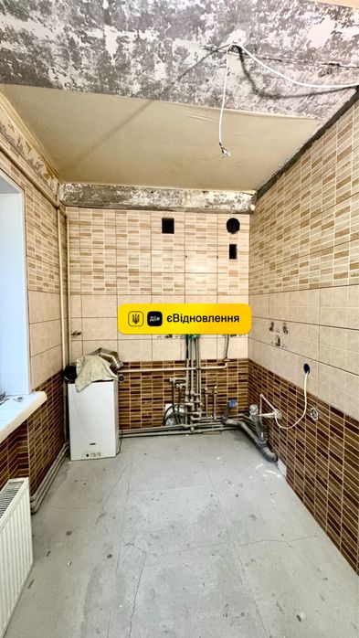 Продам 3-комнатную квартиру в районе Украина. Газовое отопление .