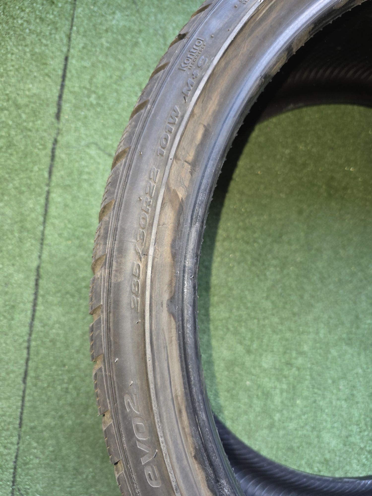 Sprzedam opony zimowe Hankook  285/30R22