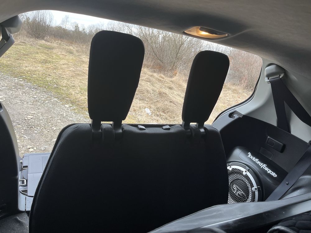Mitsubishi Outlander XL