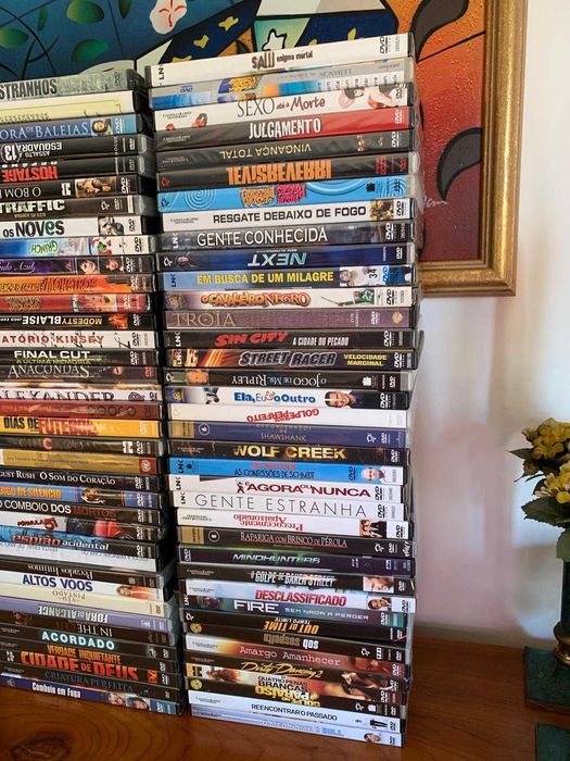 LOTE DVDs FAMOSOS NOVOS 147 2€ cada ou 50 cent Lote Inteiro